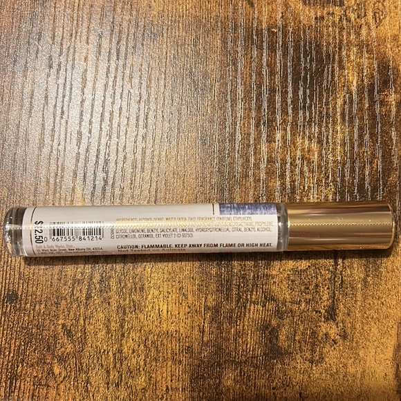 Fresh Getaway Perfume by Bath and Body Works - Picture 2 of 3